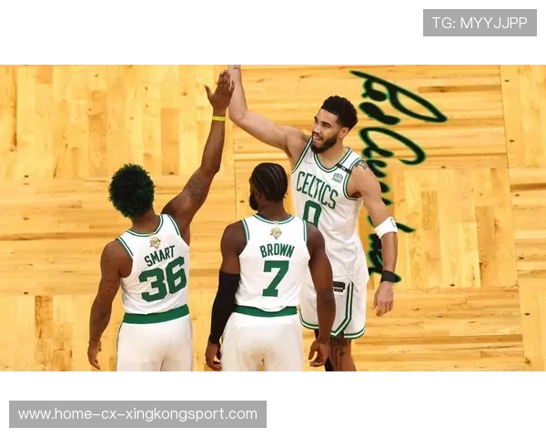 波尔图塔雷米外脚背劲射为球队打开局面——从场上瞬间到日常生活的装备升级