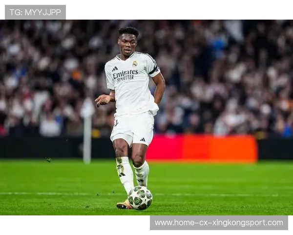 皇马琼阿梅尼远距离爆射,门将毫无反应,完美展现超级中场实力